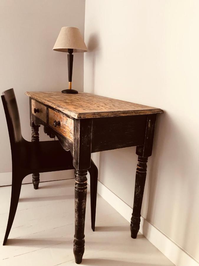 Elegante Maison Familiale Au Coeur Des Remparts De La Citadelle Le Château-dʼOléron Esterno foto
