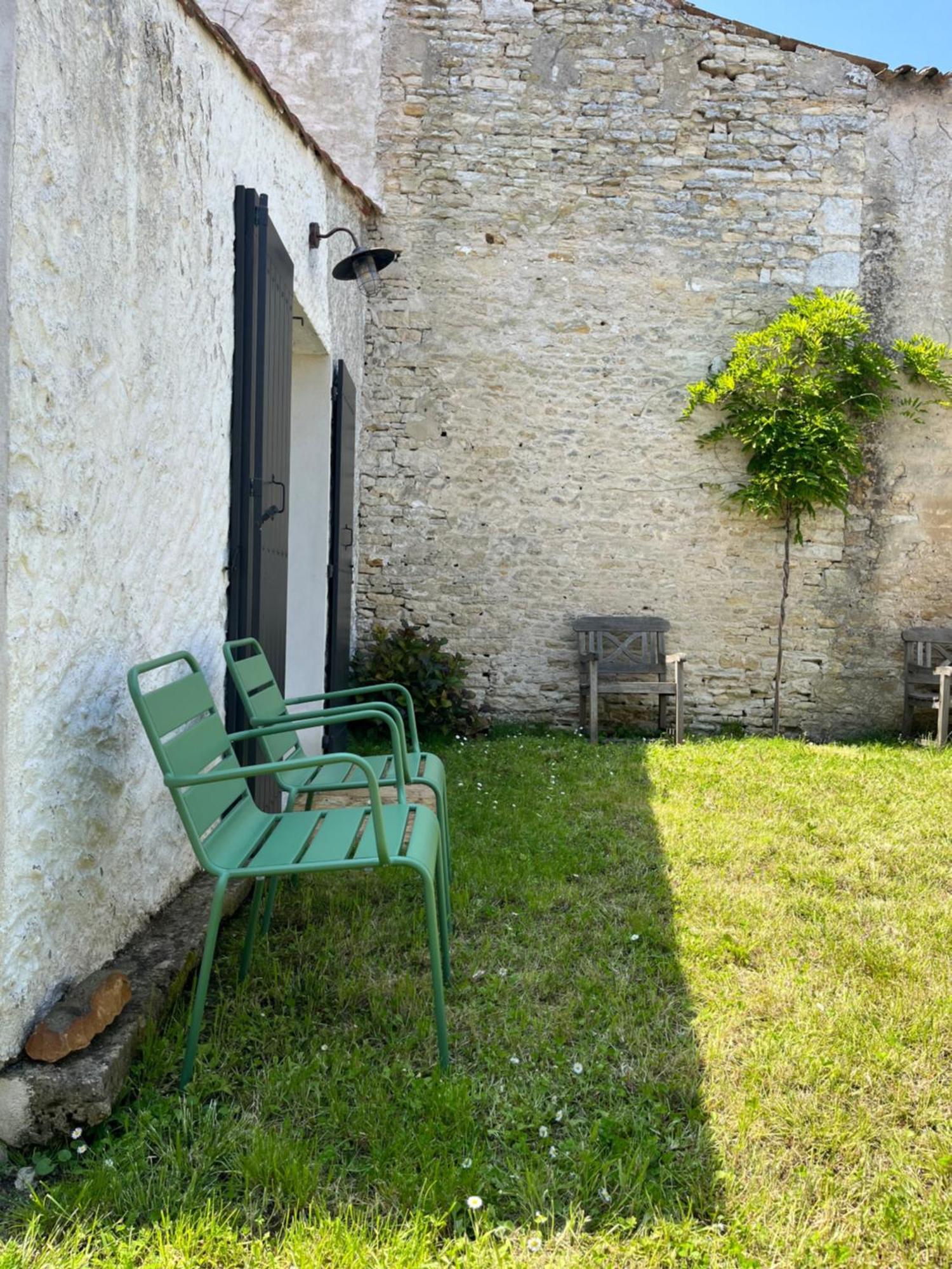 Elegante Maison Familiale Au Coeur Des Remparts De La Citadelle Le Château-dʼOléron Esterno foto