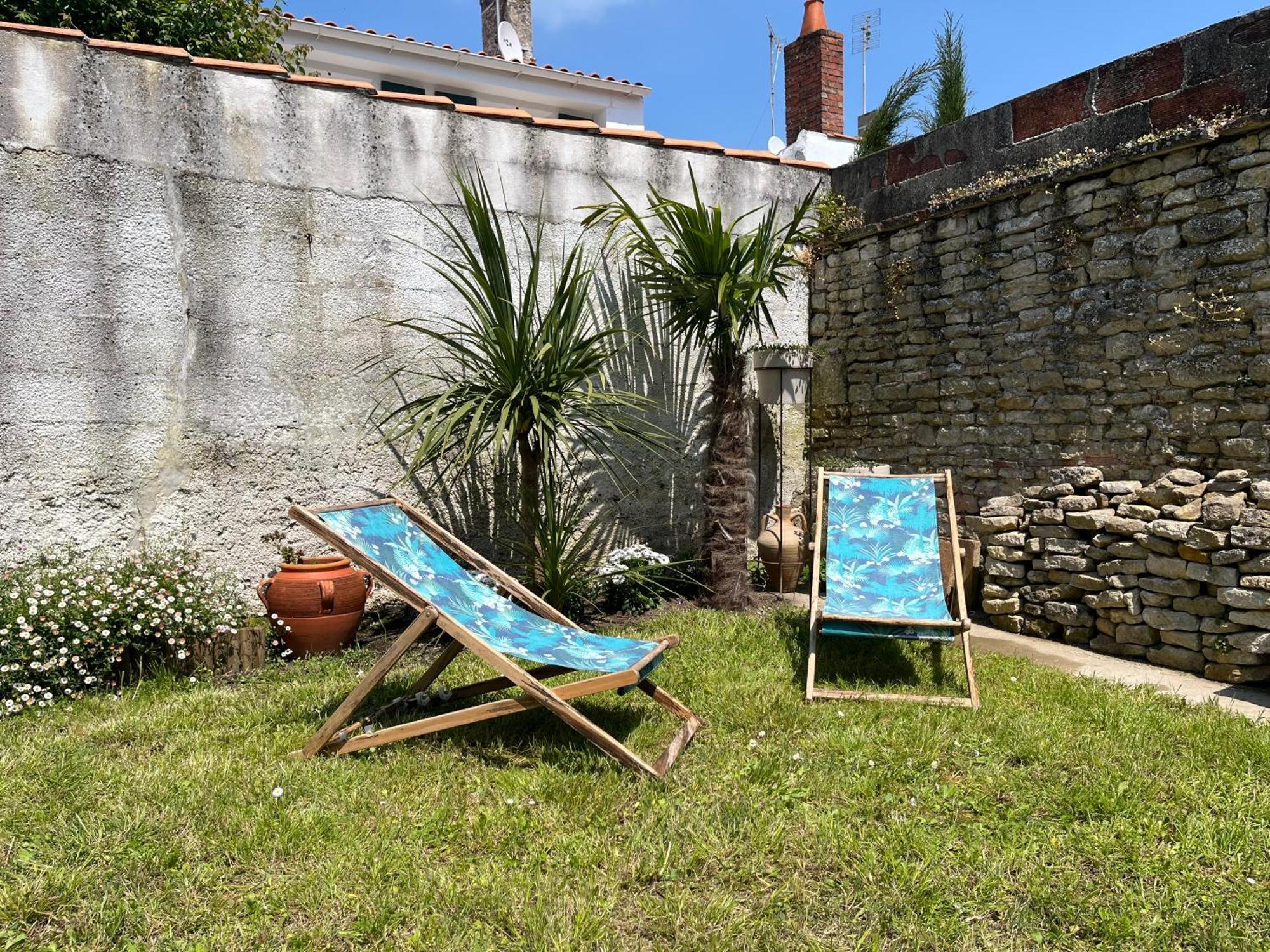 Elegante Maison Familiale Au Coeur Des Remparts De La Citadelle Le Château-dʼOléron Esterno foto